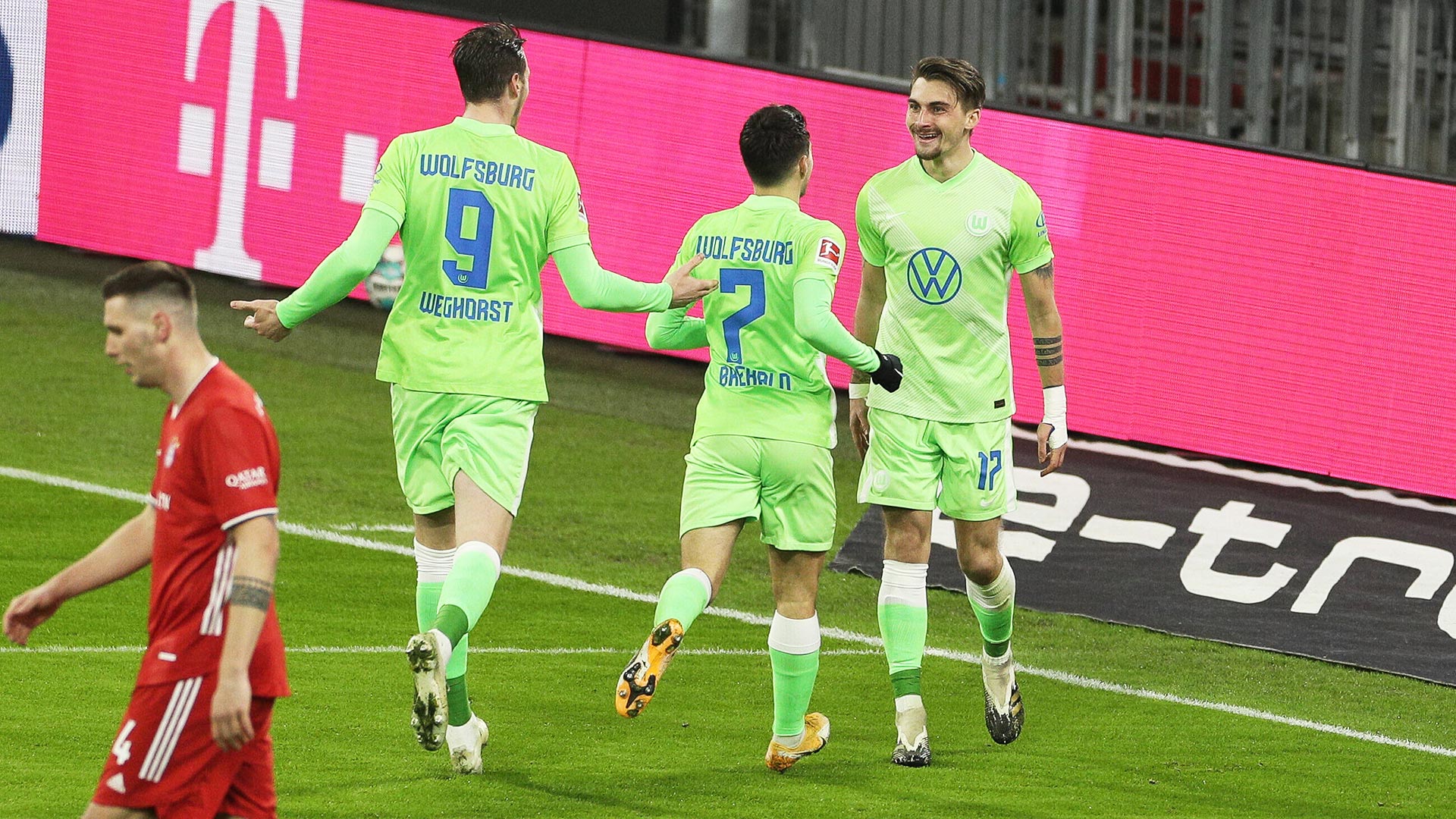 Maximilian Philipp ubelt nach dem erzielten Treffer gegen FC Bayern München.