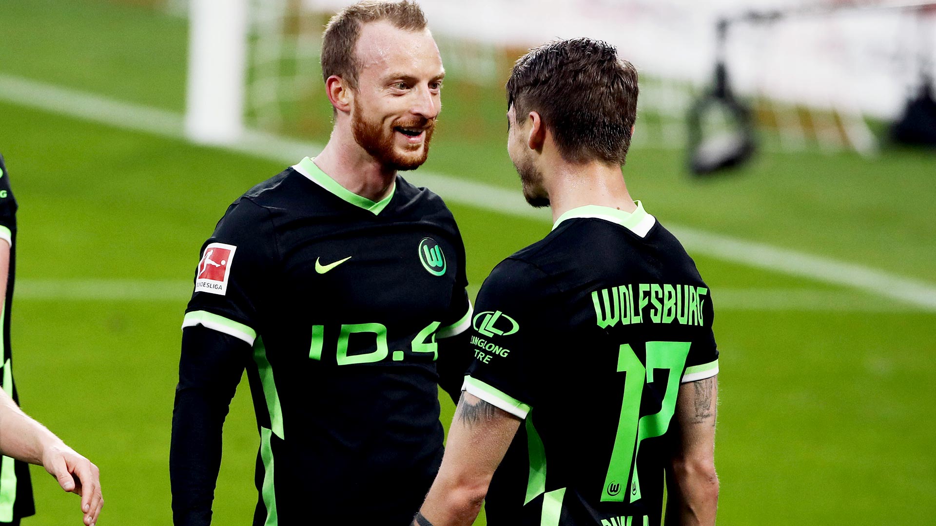 Arnold und Philipp feiern das erzielte Tor gegen Leipzig.